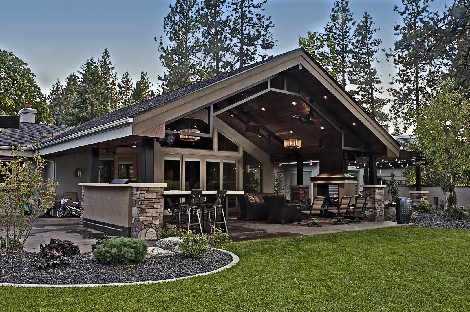 Manito Outdoor Living » Land Expressions